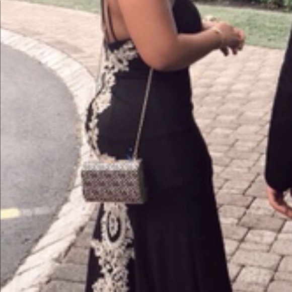 PROM DRESS - Picture 3 of 6